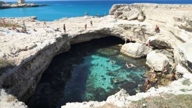 La Grotta della Poesia, un piccolo paradiso sulla costa del Salento