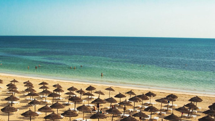 Tornano i turisti in Tunisia, ecco le spiagge più belle