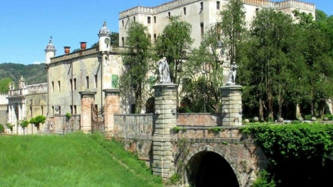 In provincia di Padova, c’è un castello poco noto che è tra i più belli d’Italia