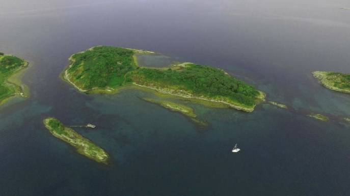 In Scozia, è possibile acquistare un’isola privata del tutto incontaminata