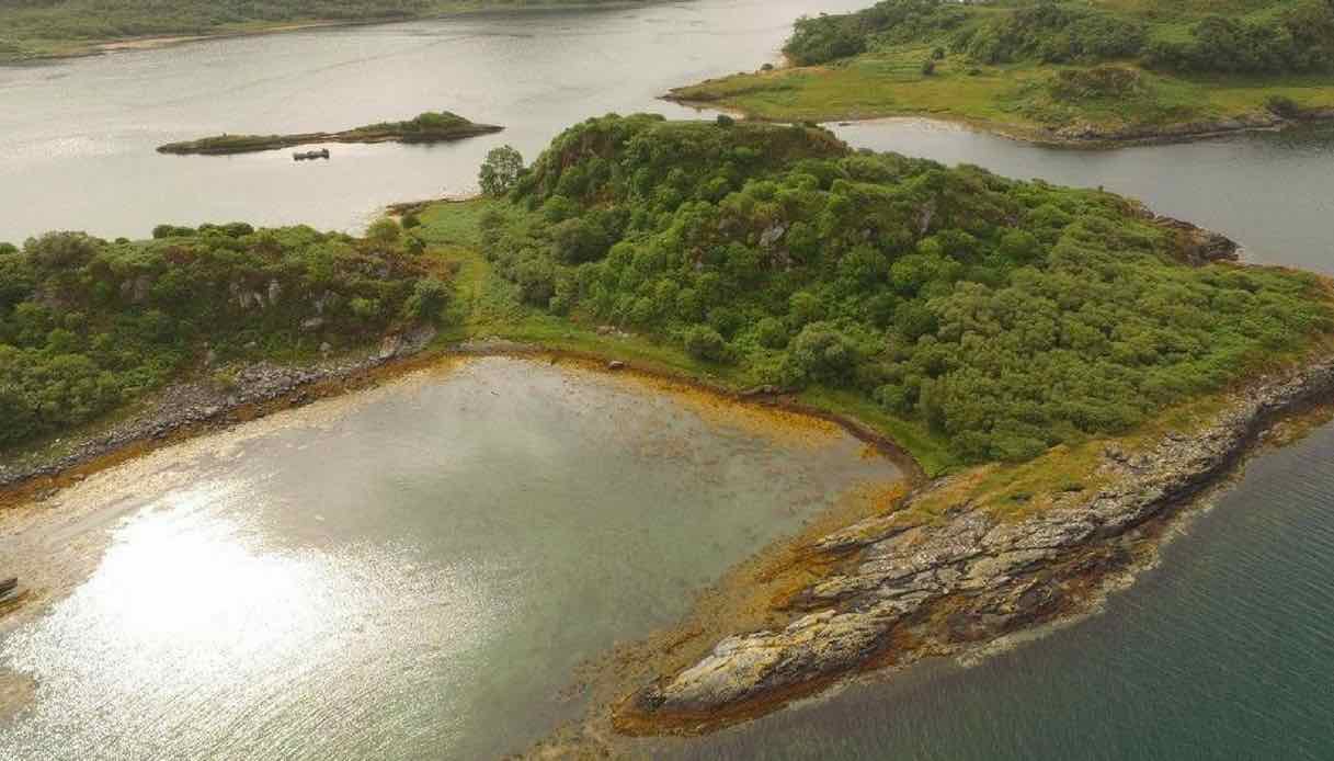 In Scozia, è possibile acquistare un'isola privata del tutto incontaminata