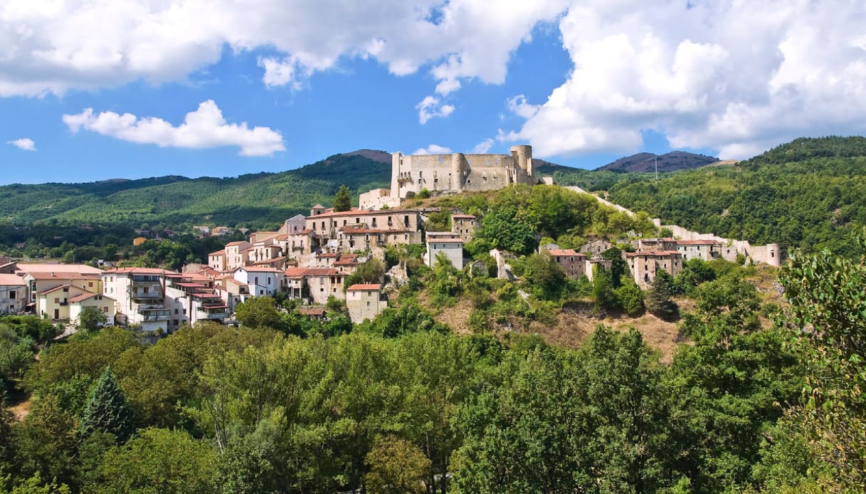 Brienza, paese della Basilicata dove cercare castagne