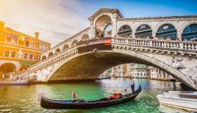 Quanto costa un giro in gondola a Venezia