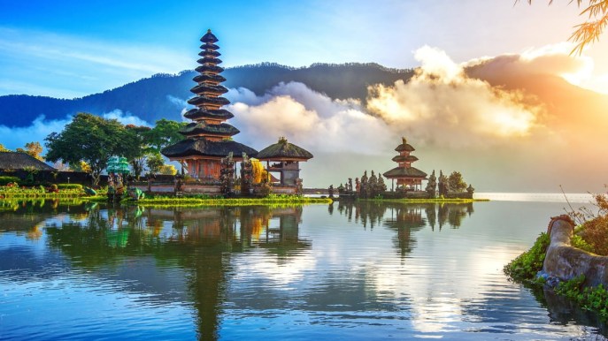 I templi di Bali rischiano di chiudere per colpa dei turisti