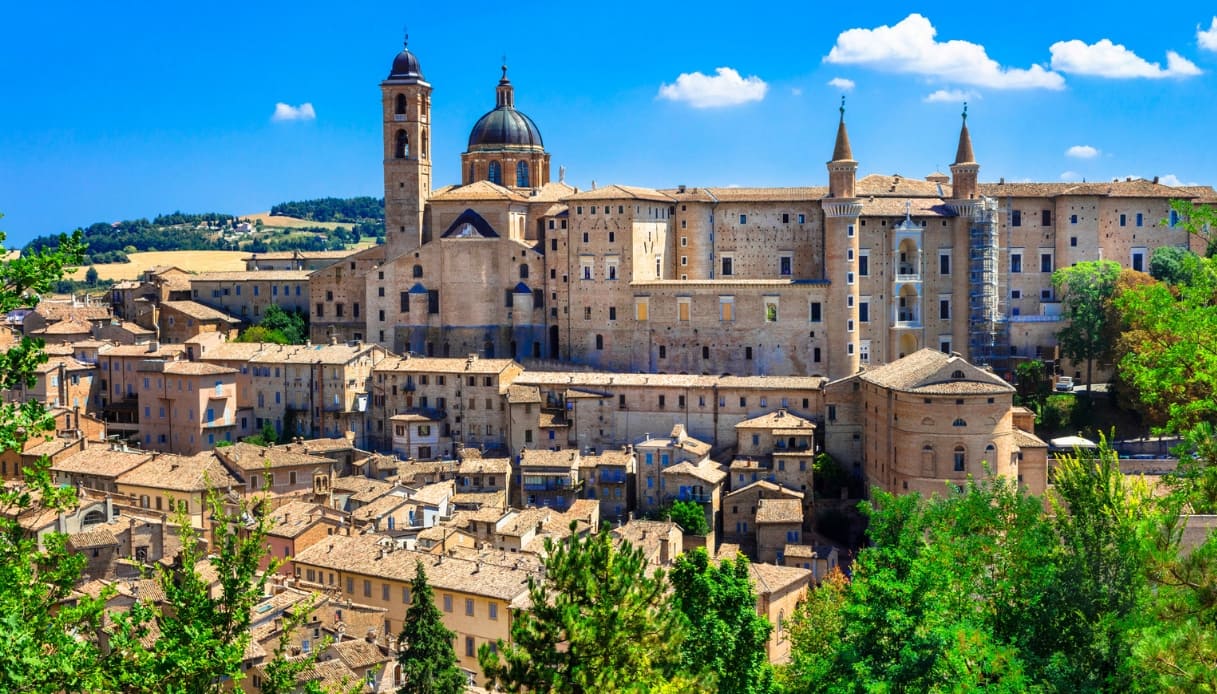Urbino, la città natale di Raffaello patrimonio dell'Unesco | SiViaggia