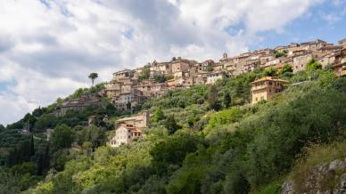 Castro dei Volsci, il borgo che sembra galleggiare sulle nuvole