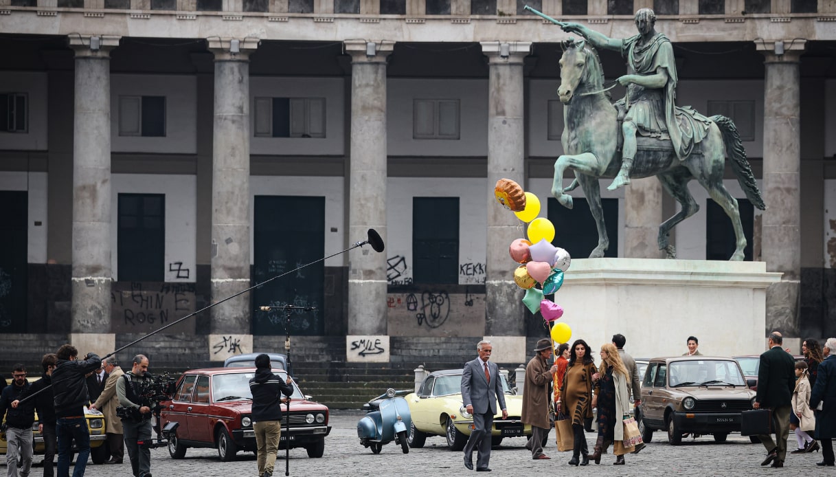 Piazza del Plebiscito a Napoli: set di L'amica geniale