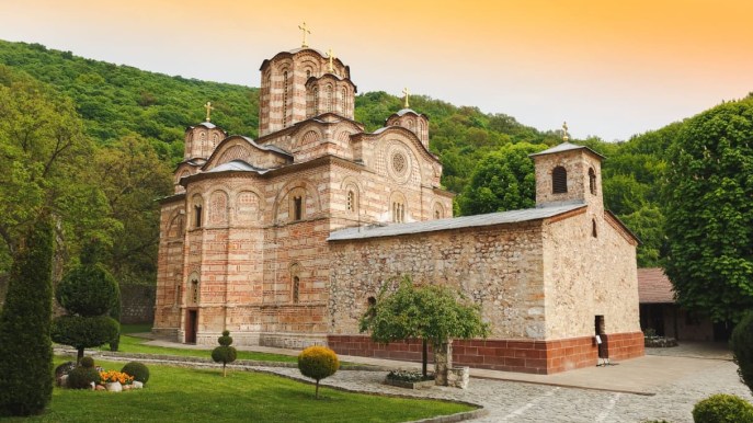 In Serbia, la vacanza più esclusiva è nei monasteri ortodossi