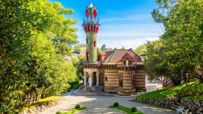 Nel nord della Spagna, c’è una bellissima opera di Gaudi che i turisti ignorano