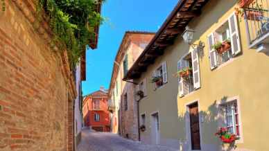 Cosa vedere a Guarene, il borgo Bandiera Arancione del Piemonte