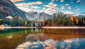 Dove si trova e come arrivare al Lago di Braies