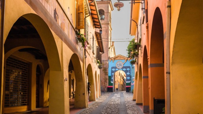 Dozza, il borgo della provincia di Bologna elogiato da “Forbes”