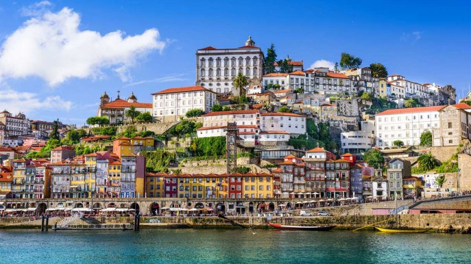 Ryanair, voli scontati per andare in Portogallo fino a maggio
