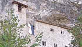 L’Eremo di San Marco, una sorpresa aggrappata alla roccia