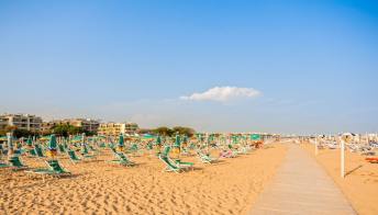 Bibione è la prima spiaggia d’Italia dove è vietato fumare