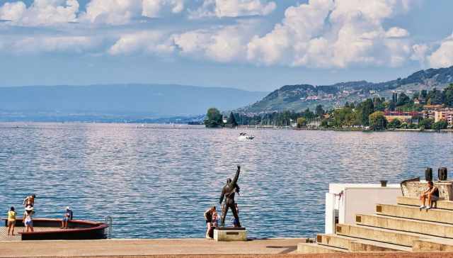 Sulle Tracce Di Freddie Mercury Dove Andare Per Visitare La Sua Tomba Siviaggia