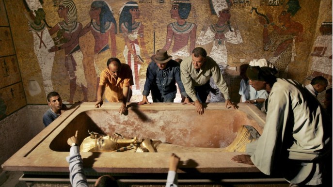Dopo 10 anni di restauri, riapre al pubblico la tomba di Tutankhamon