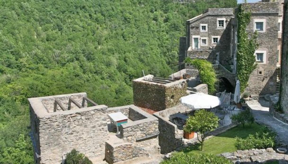Colletta Di Castelbianco Il Primo Borgo Medievale Telematico D Europa colletta-di-castelbianco-il-primo-borgo-medievale-telematico-d-europa
