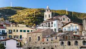 Taggia, la città dell'ardesia lungo la Riviera dei Fiori