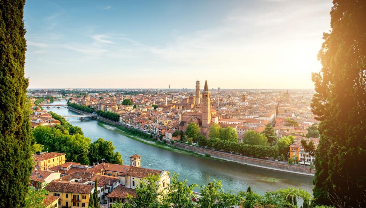 Fuga Tra Città D'arte E Tesori D'italia