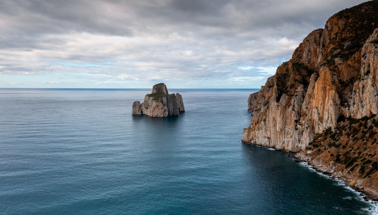 Faraglione Pan di Zucchero in Sardegna