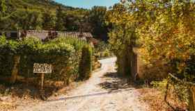 I migliori ecovillaggi italiani per una vacanza nella natura