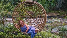 «Vi insegnerò quanto è bello viaggiare da soli»