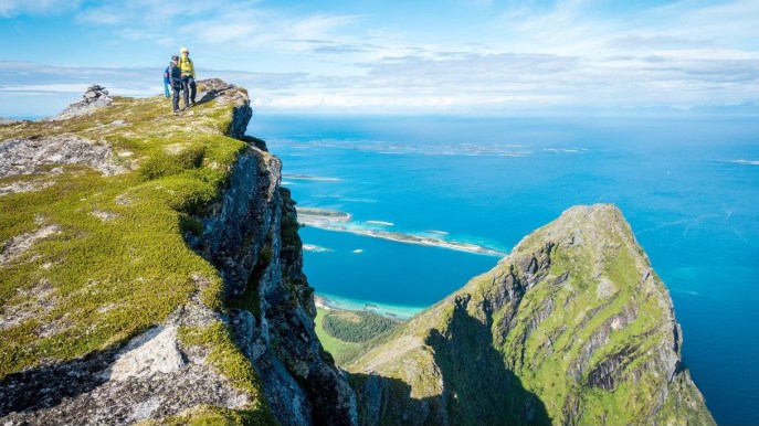 Manshausen, i Caraibi di Norvegia in cui le montagne incontrano il mare