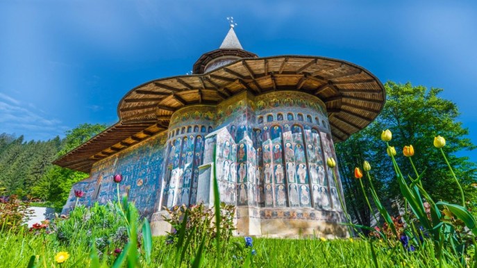 Voronet, il monastero della Romania che è un trionfo d’arte