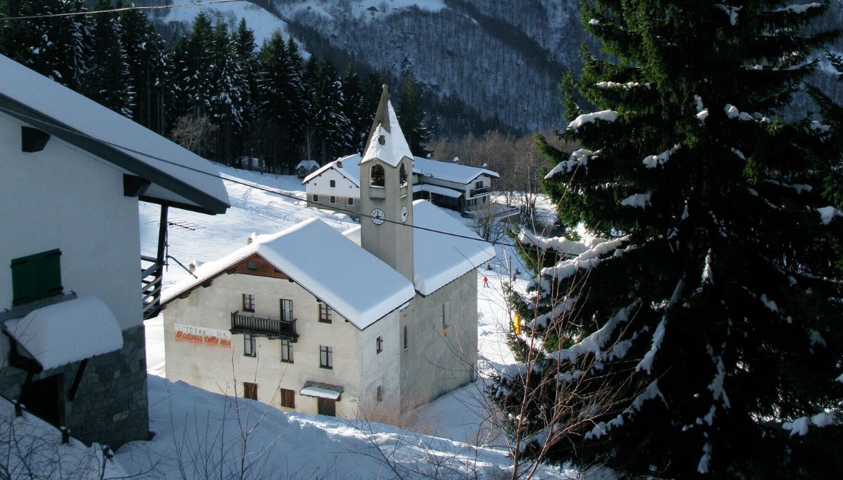 Alpe di Mera: borgo di montagna