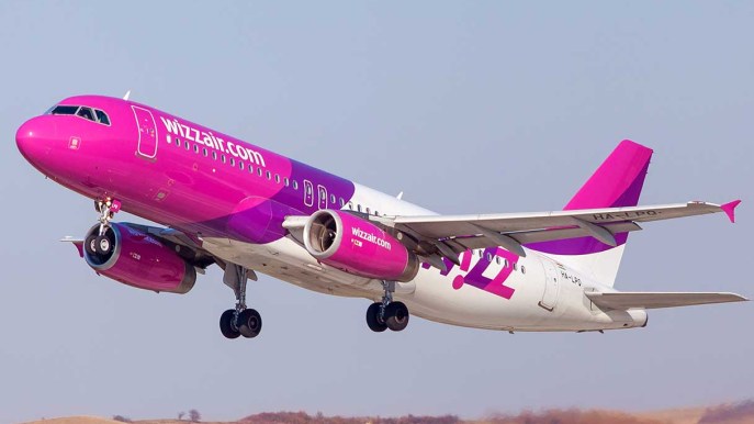Wizz Air difende la nuova policy sui bagagli: “Non si torna indietro”