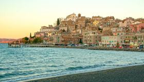 Anguillara Sabazia, il borgo da cui partire per esplorare il lago di Bracciano
