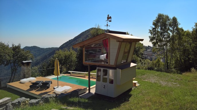 In Lombardia, l’albergo più romantico è in una cabina della funivia