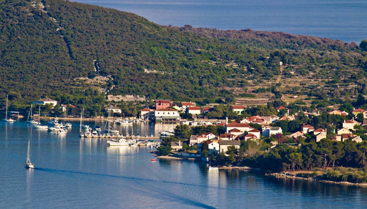 Ilovik, l'isola dell'Asinello in Croazia, è il paradiso per gli escursionisti