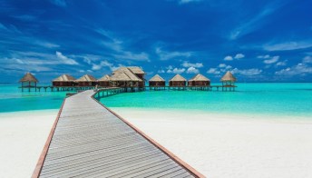 Dormire nel bel mezzo dell’oceano, alle Maldive il sogno diventa realtà