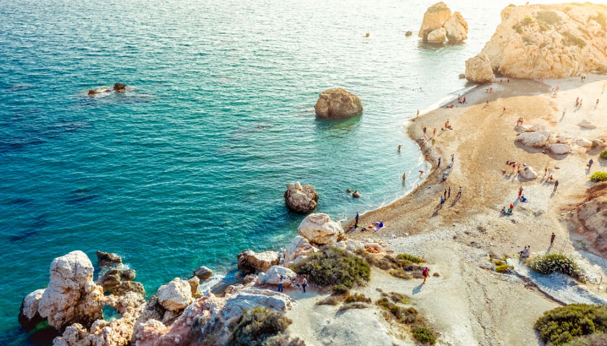 Petra Tou Romiou, belliima spiaggia