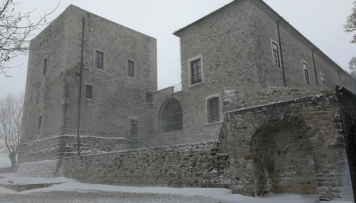 Sant’Angelo dei Lombardi, il campano dalla
