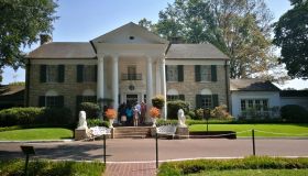 Visitare Graceland, la gigantesca villa dove visse Elvis Presley