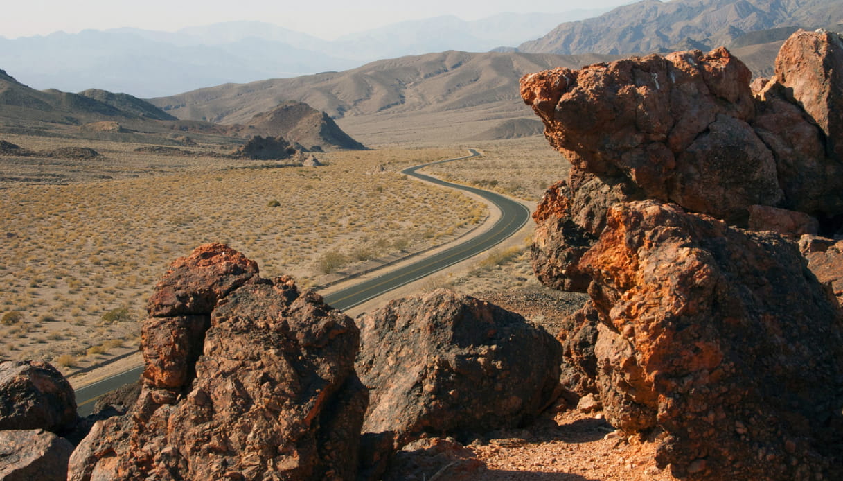 Death Valley: dove le pietre si muovono da sole