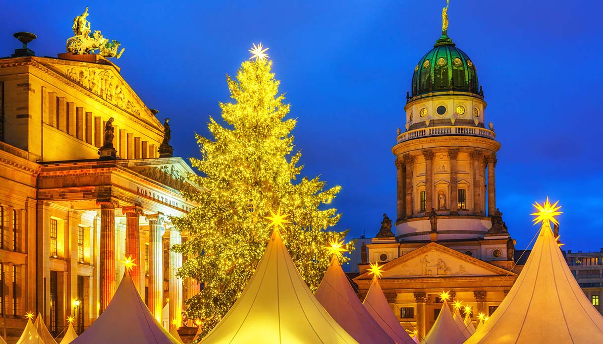 Mercatini Di Natale Berlino Foto.Da Berlino A Dresda I Mercatini Di Natale Piu Belli Della Germania Siviaggia