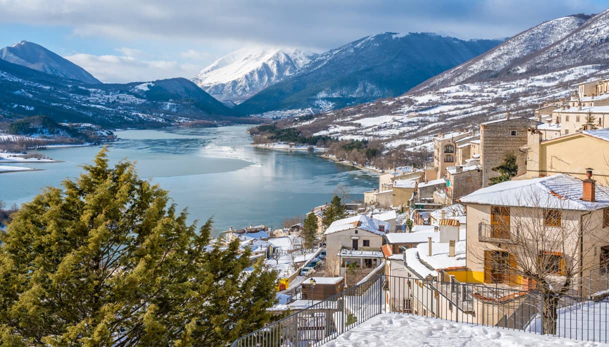 Civitella Alfedena Il Piccolo Borgo Antico Nel Cuore Dellabruzzo