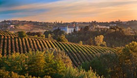 Piemonte, vacanza attiva tra colori d’autunno e buona tavola