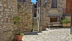 10 borghi italiani che stanno vendendo le loro case a 1 euro