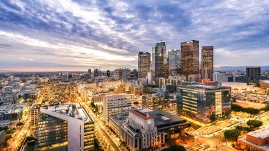 Los Angeles dall’alto è stupenda. Puoi ammirarla da qui