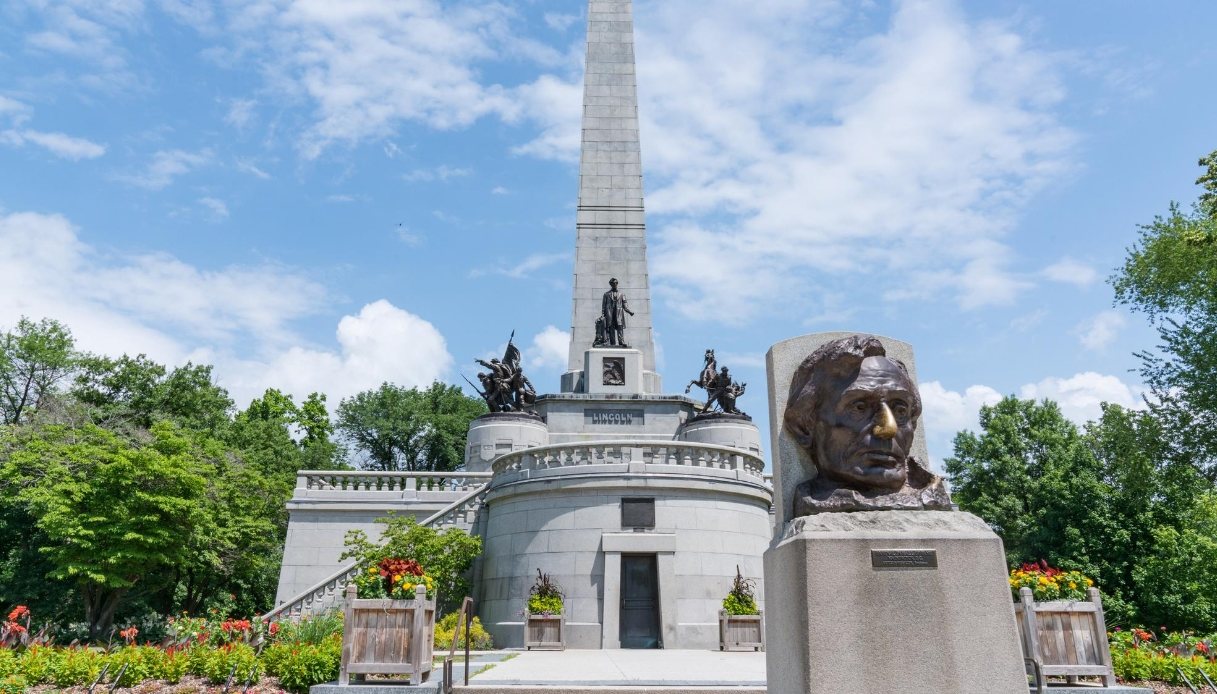 Le statue portafortuna in giro per il mondo