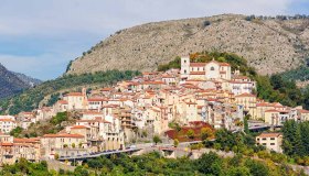 Rivello, un borgo incastonato nella Valle del Noce