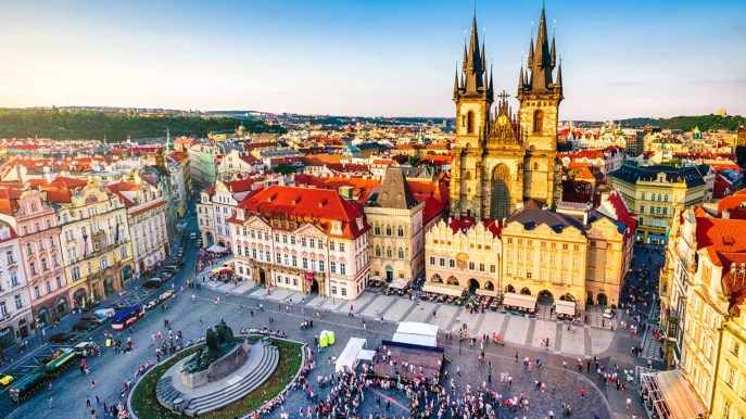 Praga: limiti ad Airbnb per frenare l’overtourism