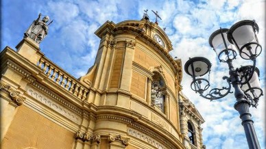 Il borgo di Belpasso, la scacchiera dell’Etna ai piedi del vulcano
