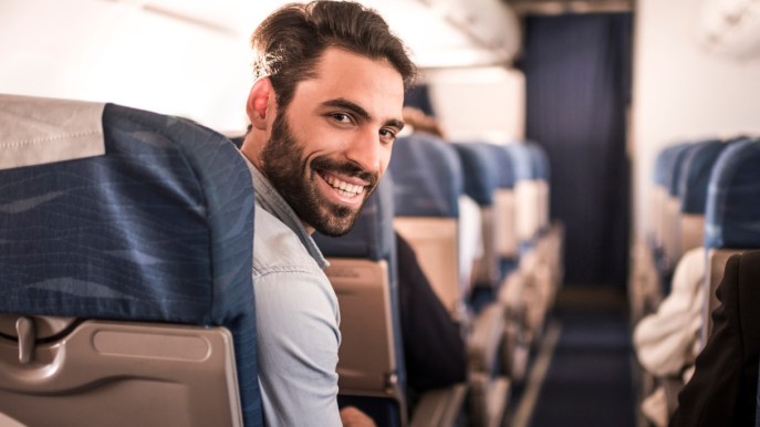 Come utilizzare la toilette in aereo, la guida semi-seria con i consigli di uno steward