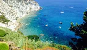 Viaggio nell’Arcipelago Ponziano, tra isole selvagge e mare cristallino